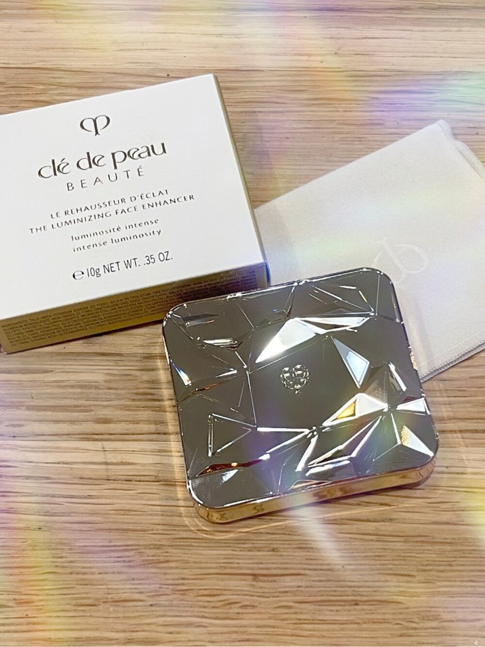 Clé de Peau Makeup- Luminizing powder enhancer #203 Sunset's Brilliance *BNIB* - Picture 6 of 6